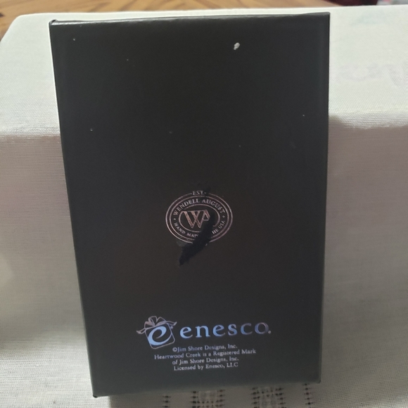 Beautiful Jim Shore and Wendell August Forge Santa in Sleigh Ornament - Picture 10 of 10